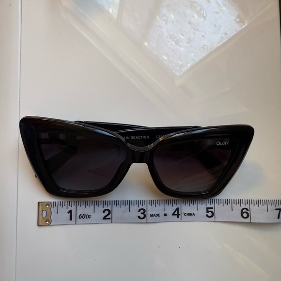 Quay Australia chain reaction Black Cat-Eye Shades braid gold sunglasses